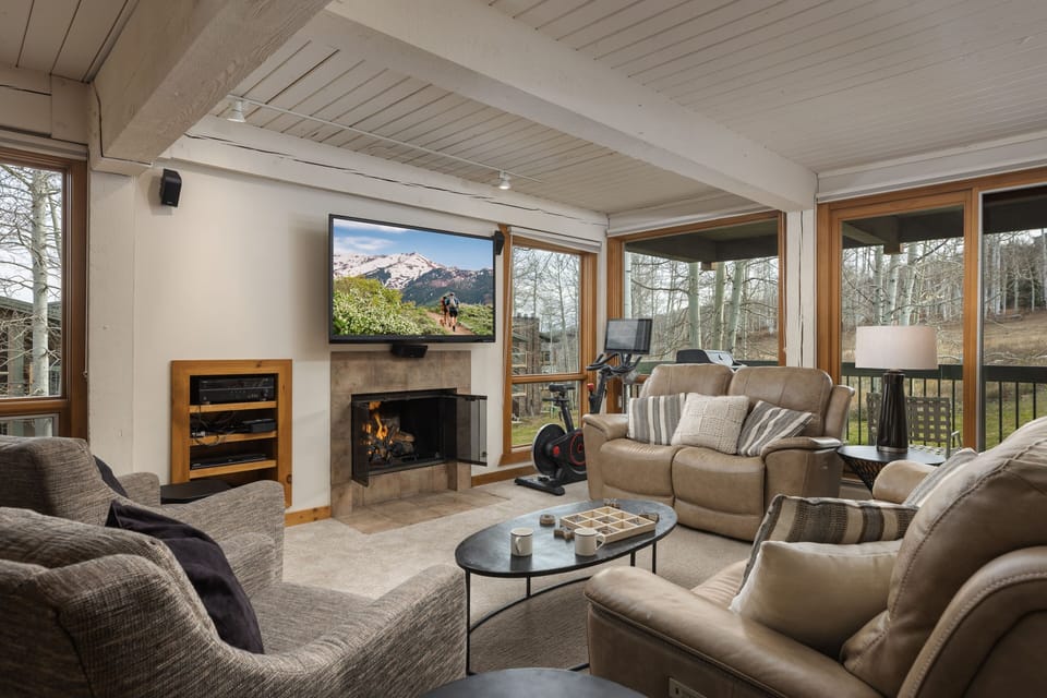 Spacious Living Room