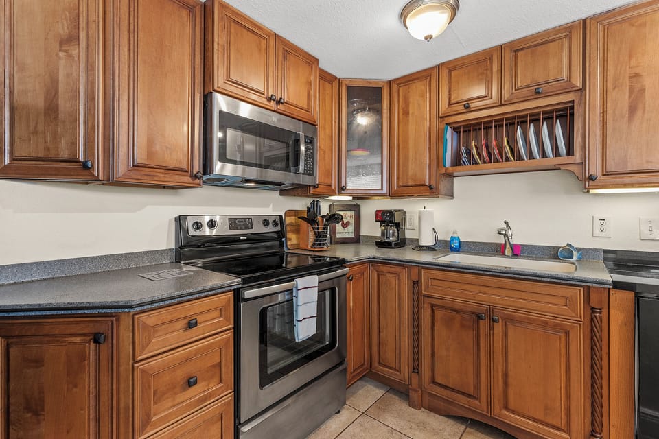 Poolside Oasis Kitchen