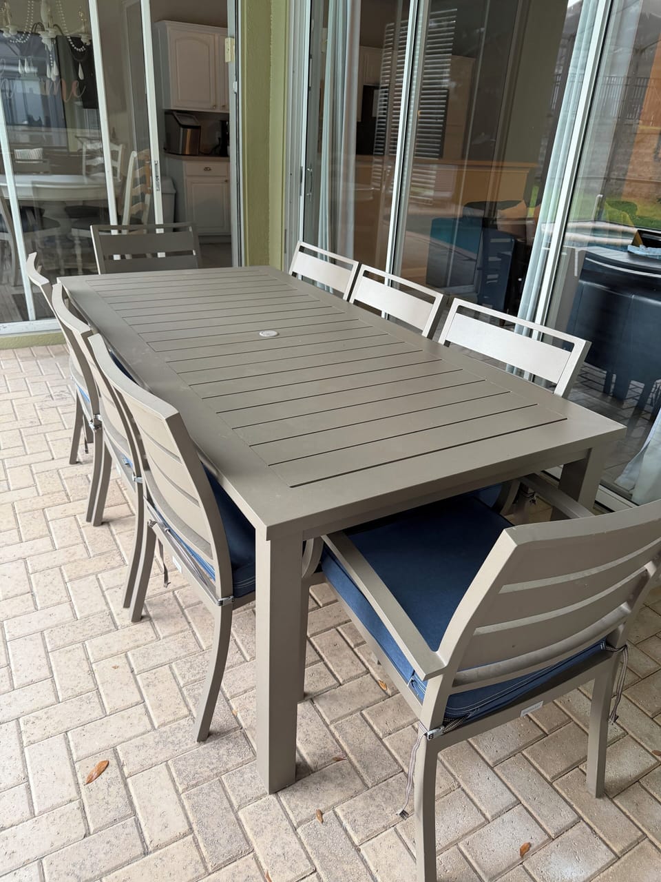 Outdoor dinning area, perfect for outdoor dinning