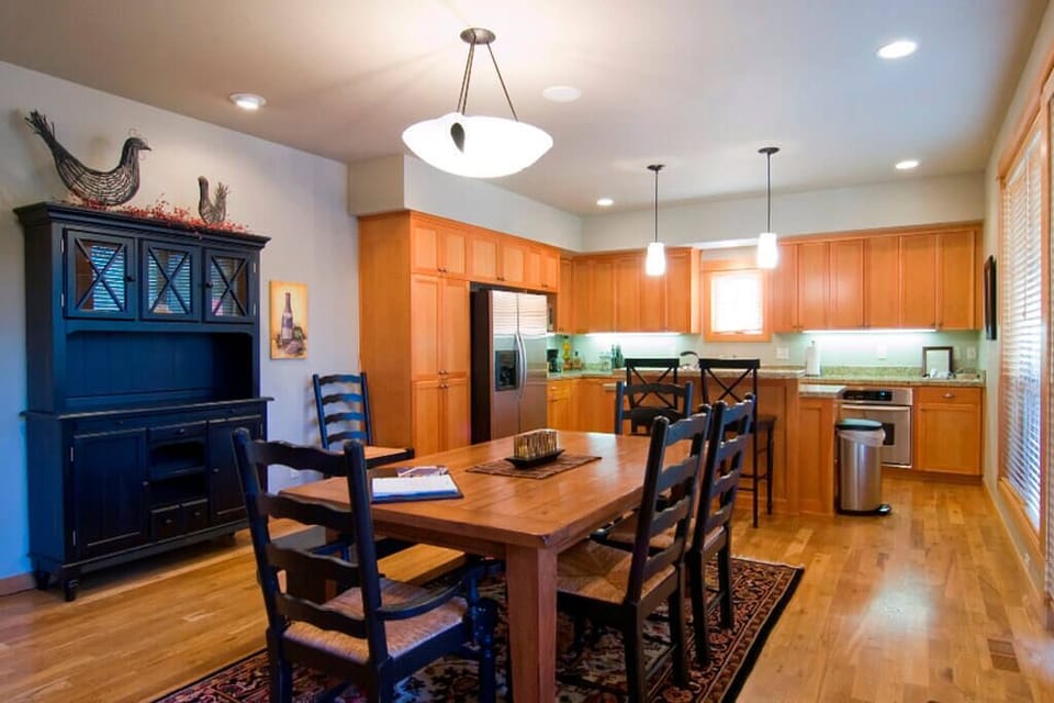 42 Fremont Crossing
