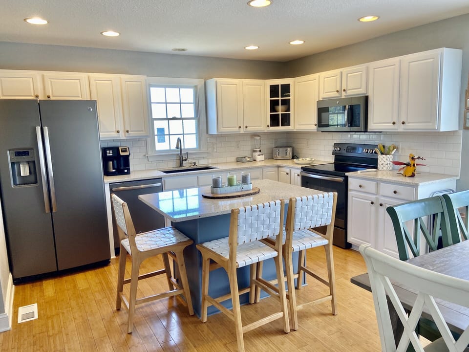 Main level kitchen
