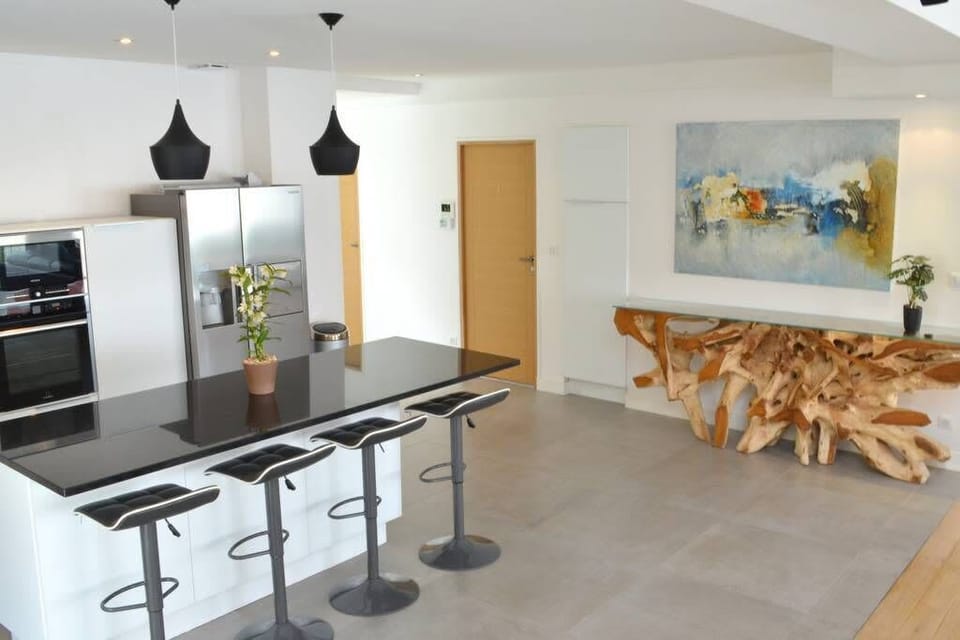 Homies Holidays-Biarritz-luxe-appartement-villa-conciergerie-pays basque