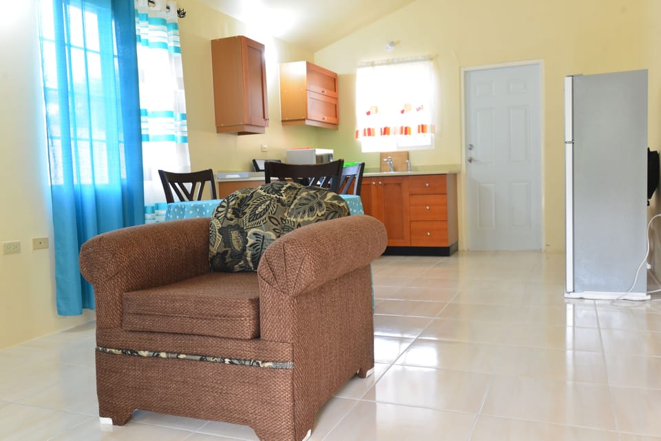 Kitchen and dining area