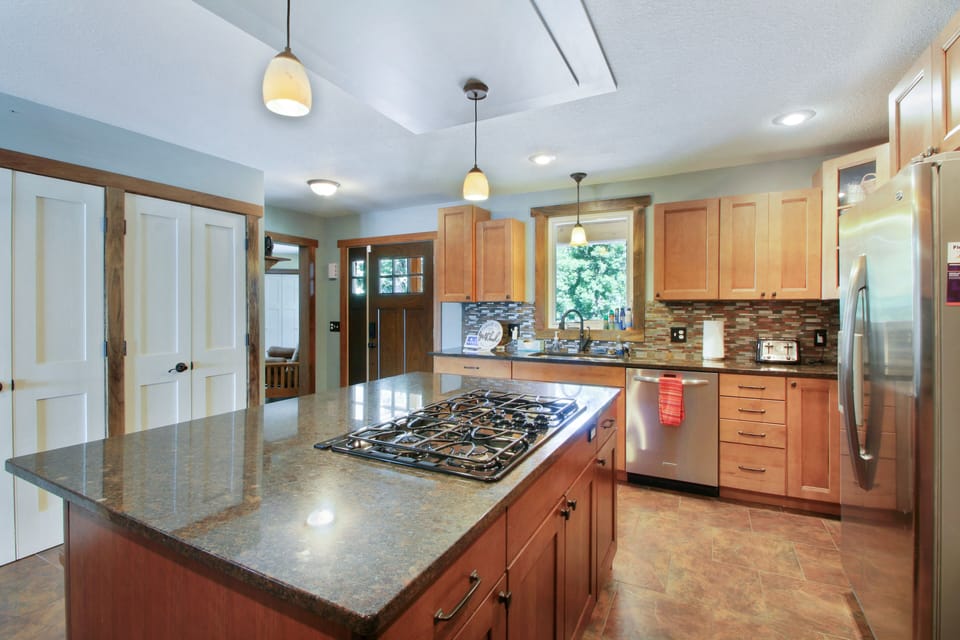 Enter the front to a Beautiful Kitchen