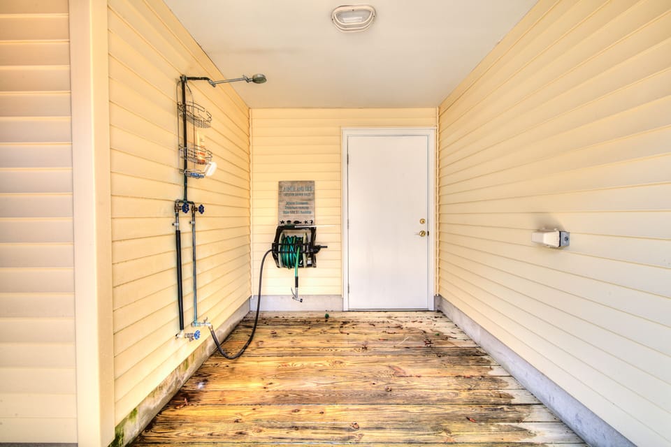 Outdoor shower with direct house entrance
