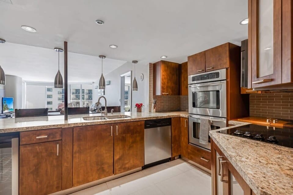Fully equipped kitchen