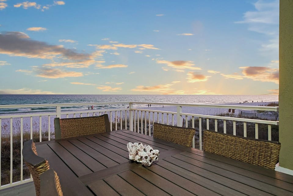 Emerald Belle - Miramar Beach - Outdoor Seating & Gulf View