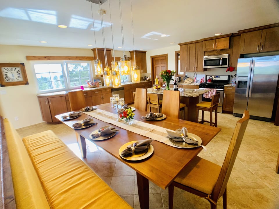 A full Gourmet kitchen for fun cooking at the TING guest house