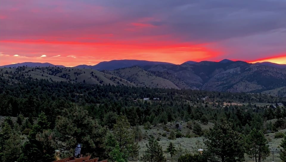 Sunrise at Montana TING