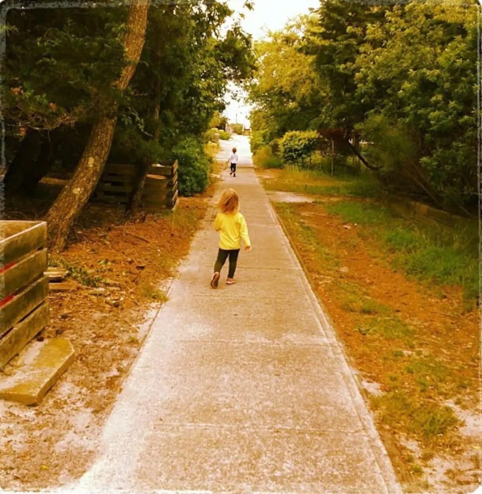 100 Yards to the Beach!