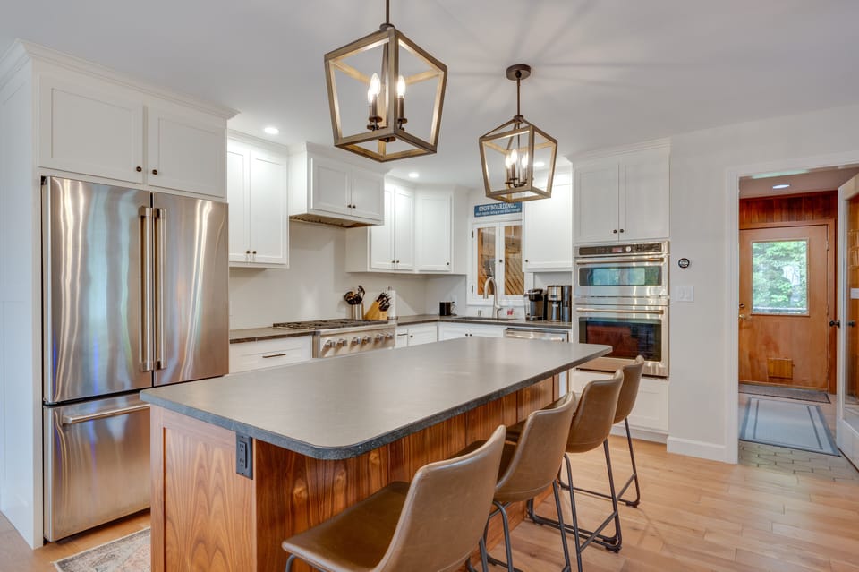 Kitchen | Coffee Maker | Crockpot | Spices | Toaster