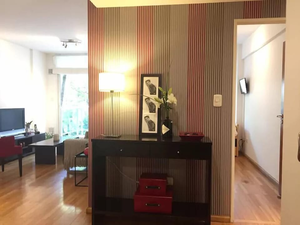 Inviting 2 BD Apt in  beautiful Palermo (Las Cañitas)