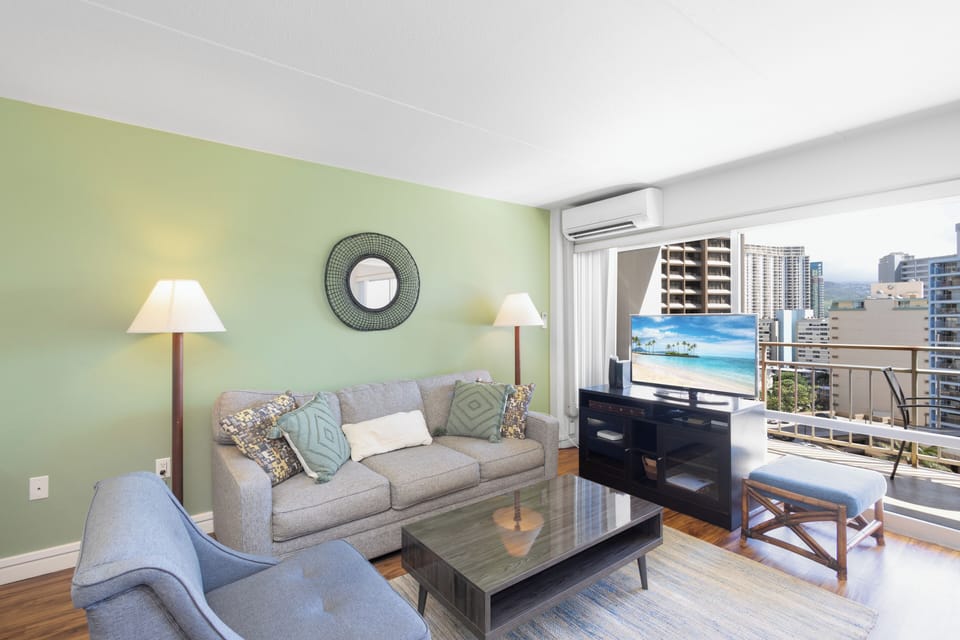 Muted, calming tones to relax after a long day of fun in the city