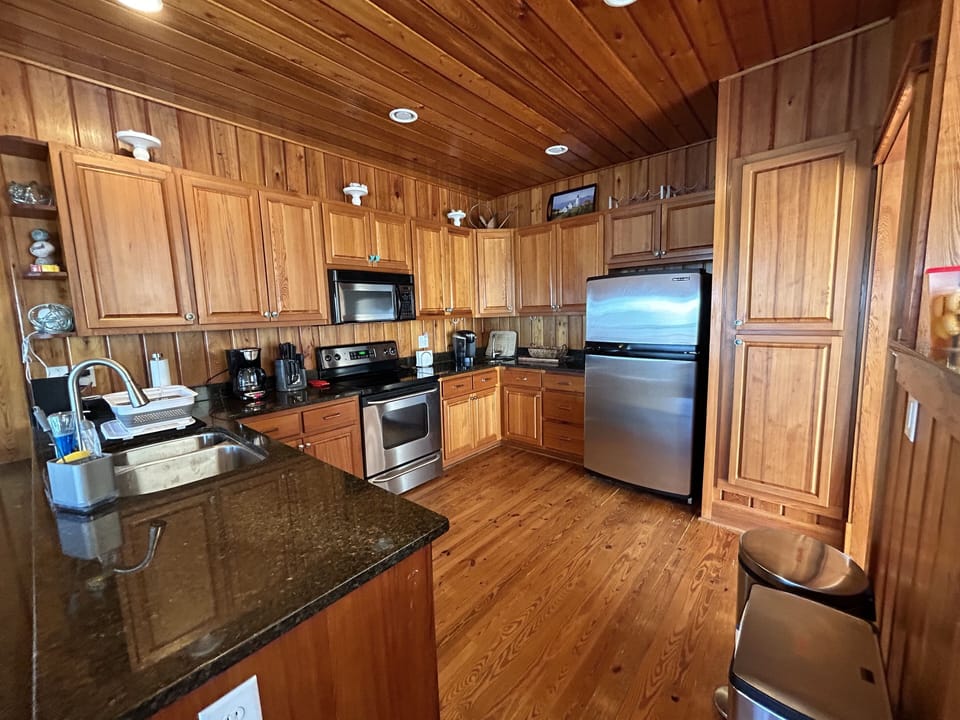 3rd (top) floor - kitchen