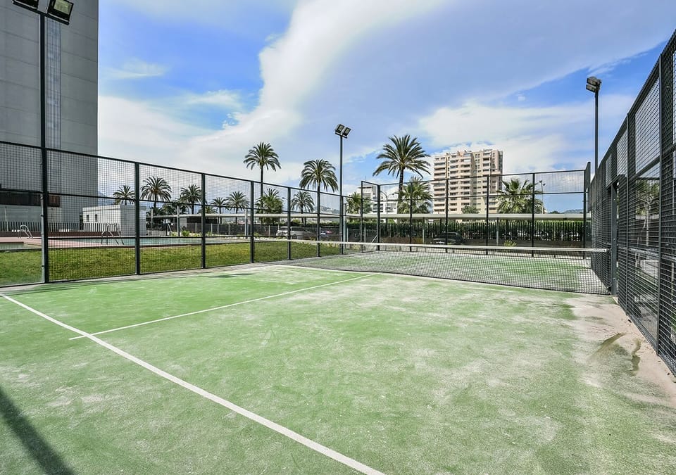 Sport court
