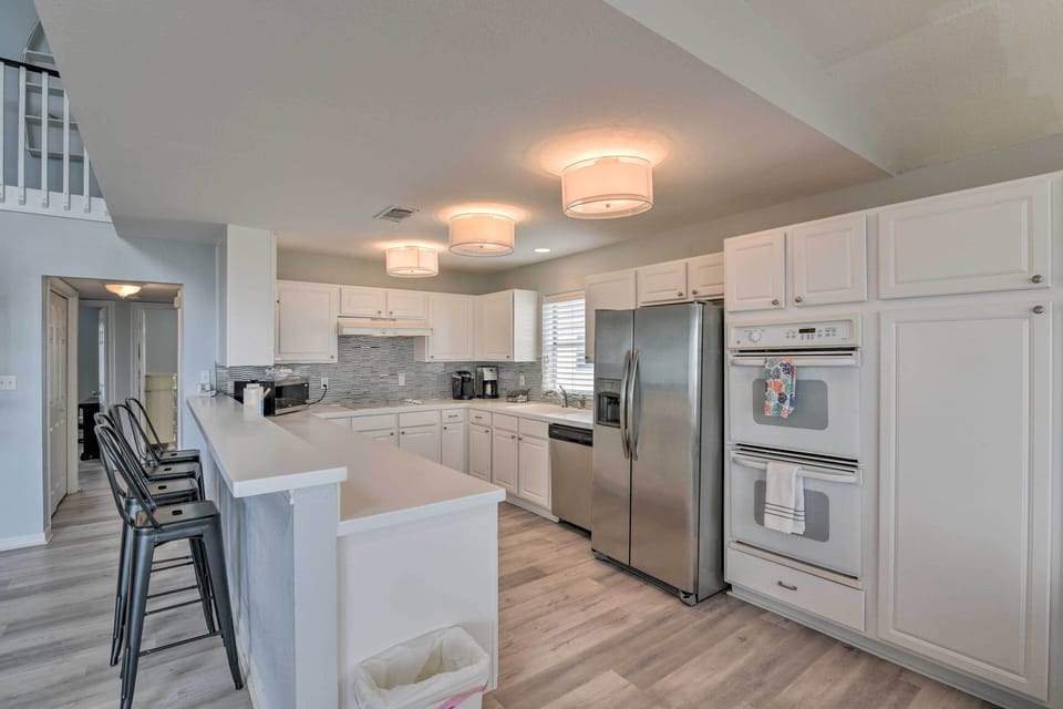 Fully Equipped Kitchen | Toaster
