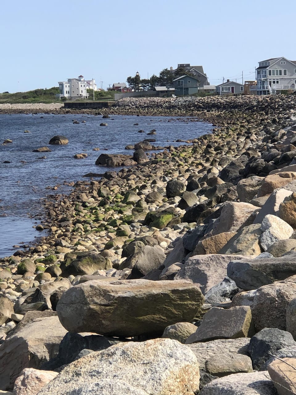 Walk to the lighthouse and some great restaurants...