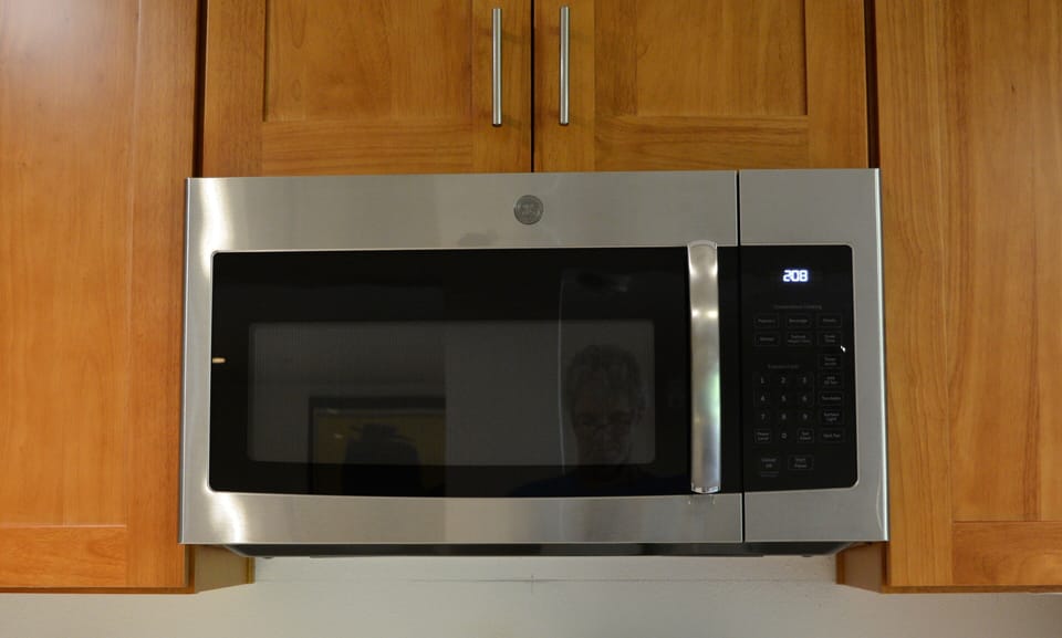 Full size microwave for easy fast cooking 