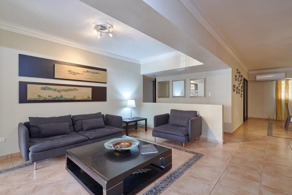 Stylish Living Room, 1 Full Sofabed, A/C 
