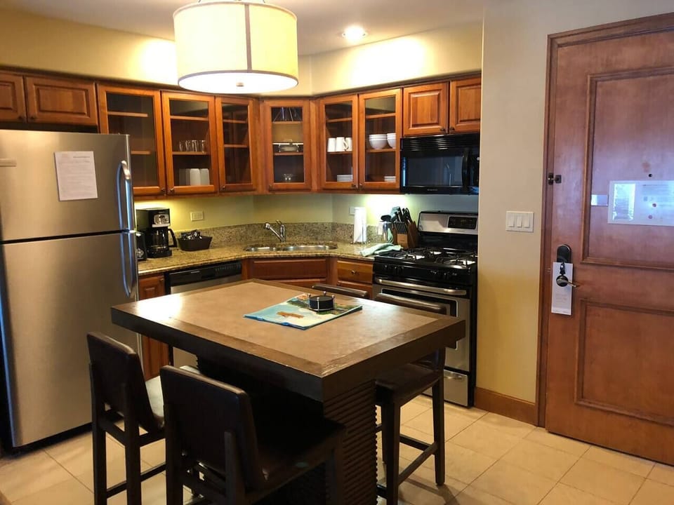 Kitchen has full sized appliances if you decide you want to stay in and cook.