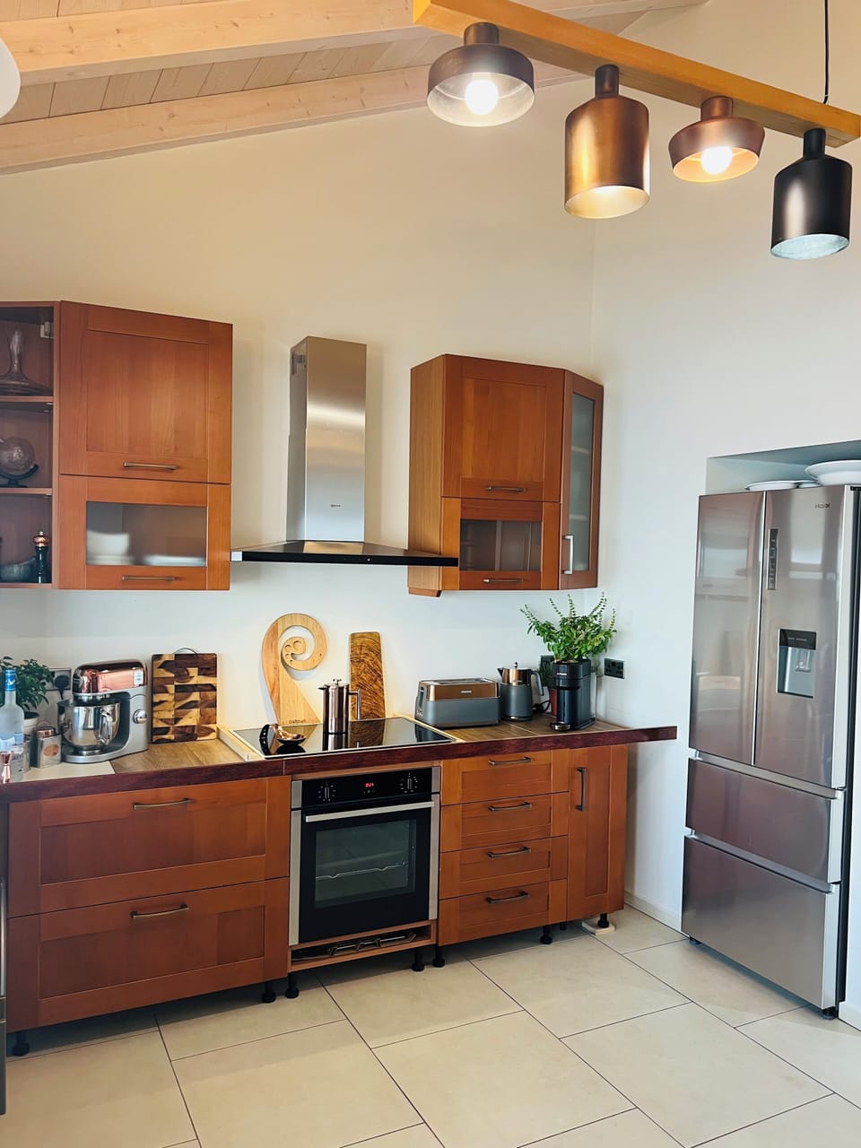 Kitchen with American fridge freezer