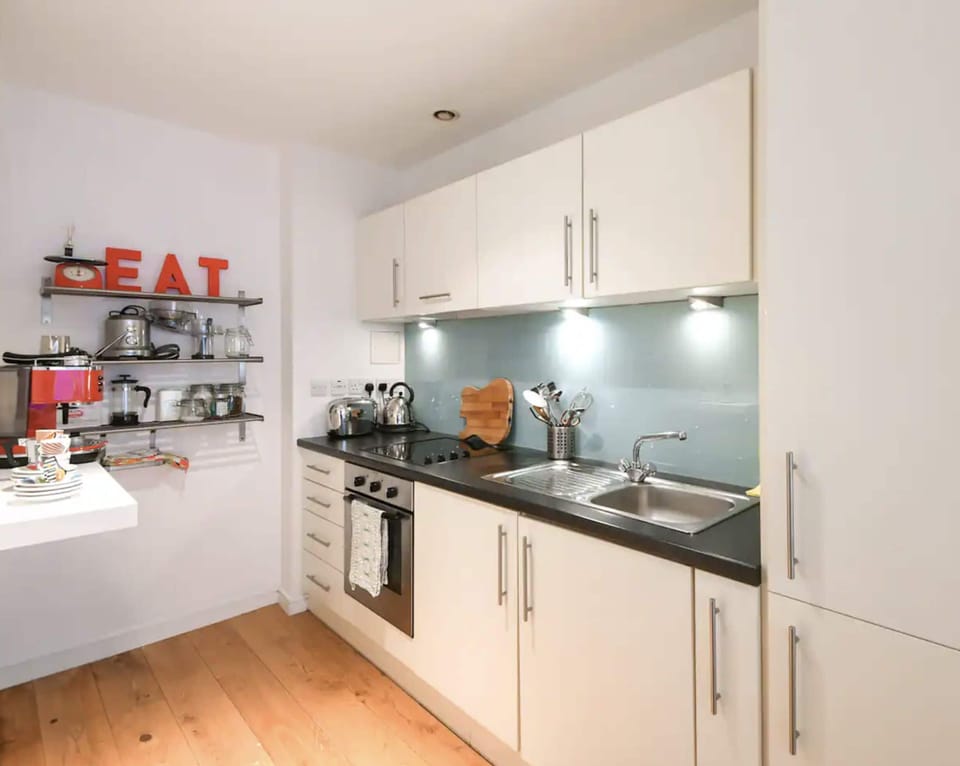 Fully functioning kitchen with everything you need