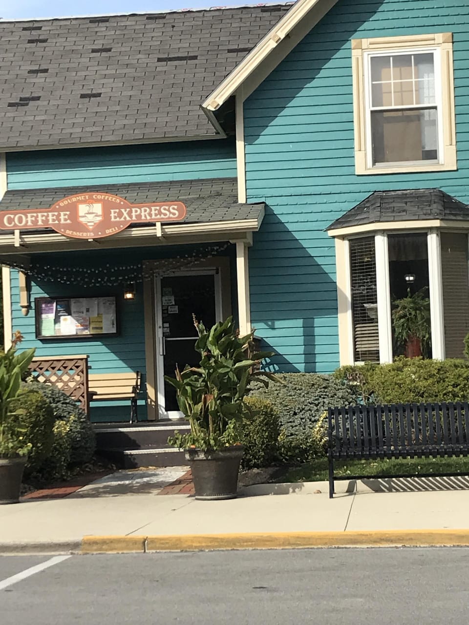 Coffee Express- 5 minute walk!