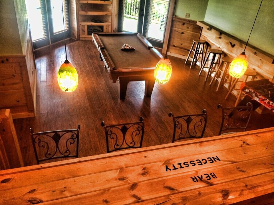 Gaming room with Bar