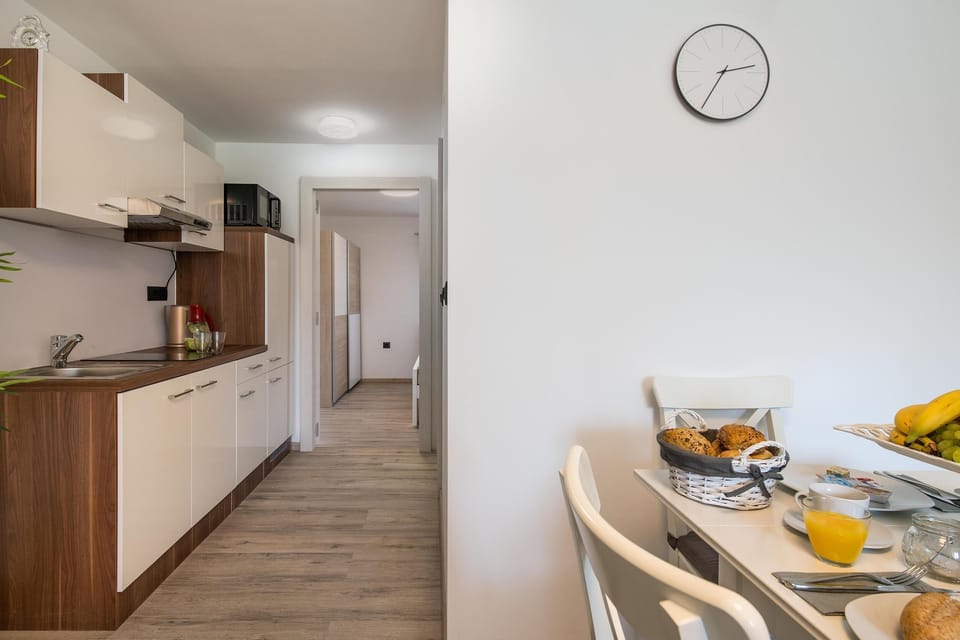 Full size kitchen