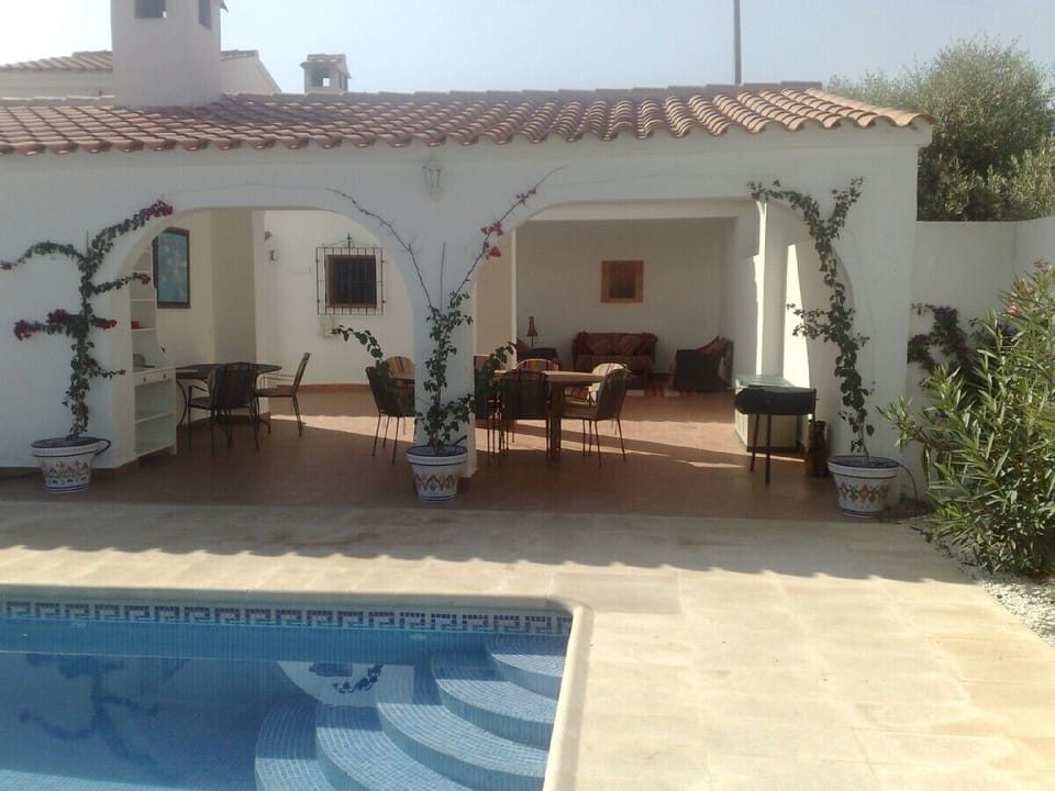 View of the courtyard area