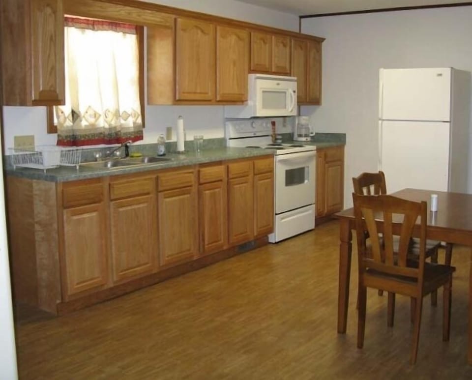 Newly Remodeled Kitchen