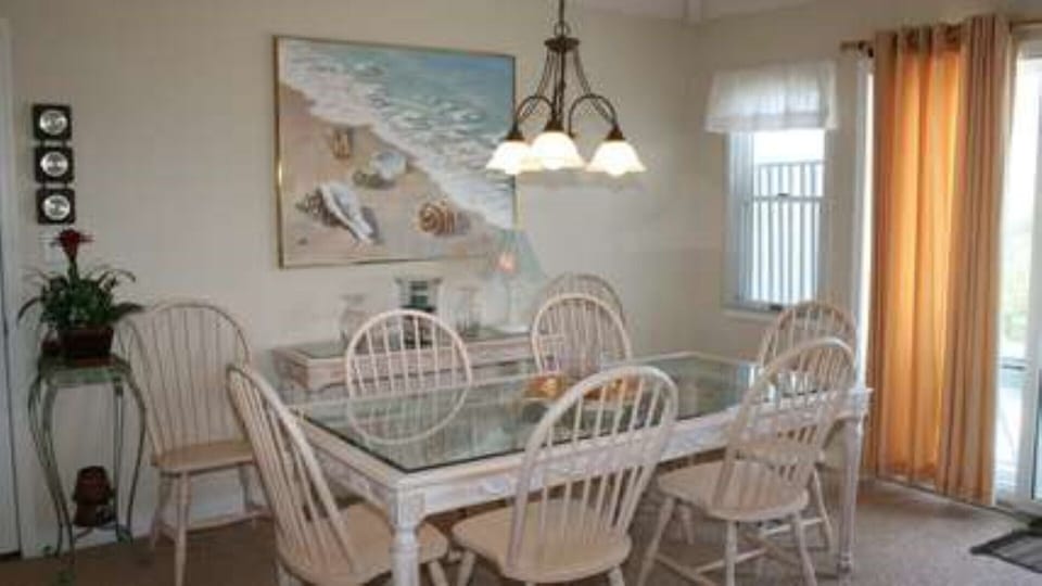 main dining with adjoining upper deck