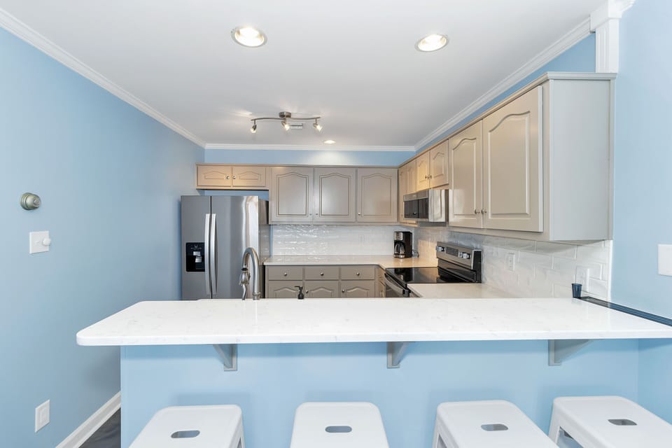 Kitchen & Breakfast bar 