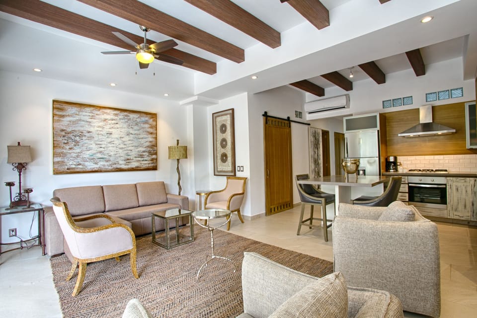 Fan and air conditioning living area