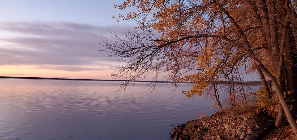 Beautiful fall mornings on the lake 