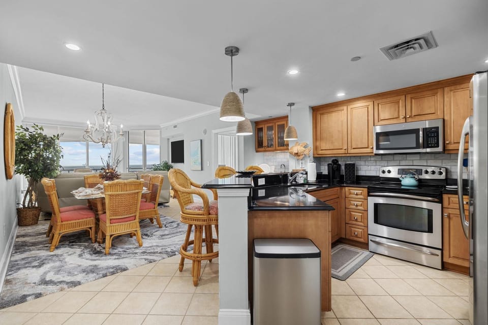 Spacious kitchen and cozy dining area for family gatherings