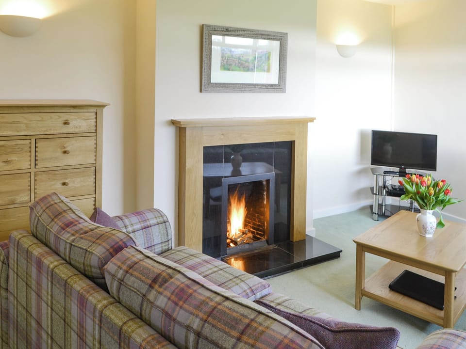 Comfortable twin bedroom | North Farm Bungalow, Horsley, near Newcastle-upon-Tyne