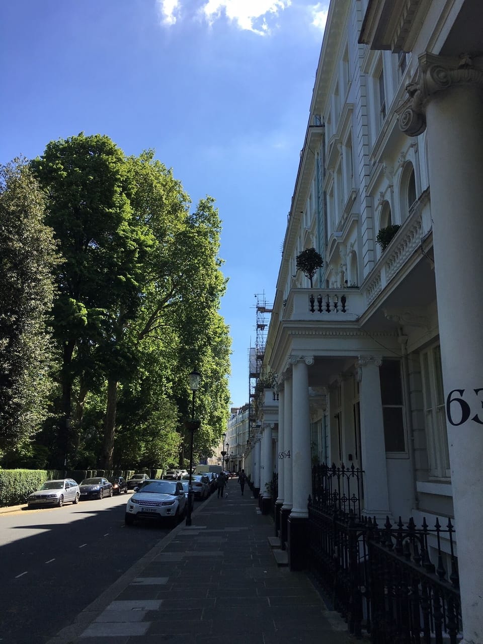 street view, surrounded by the gardens in the square