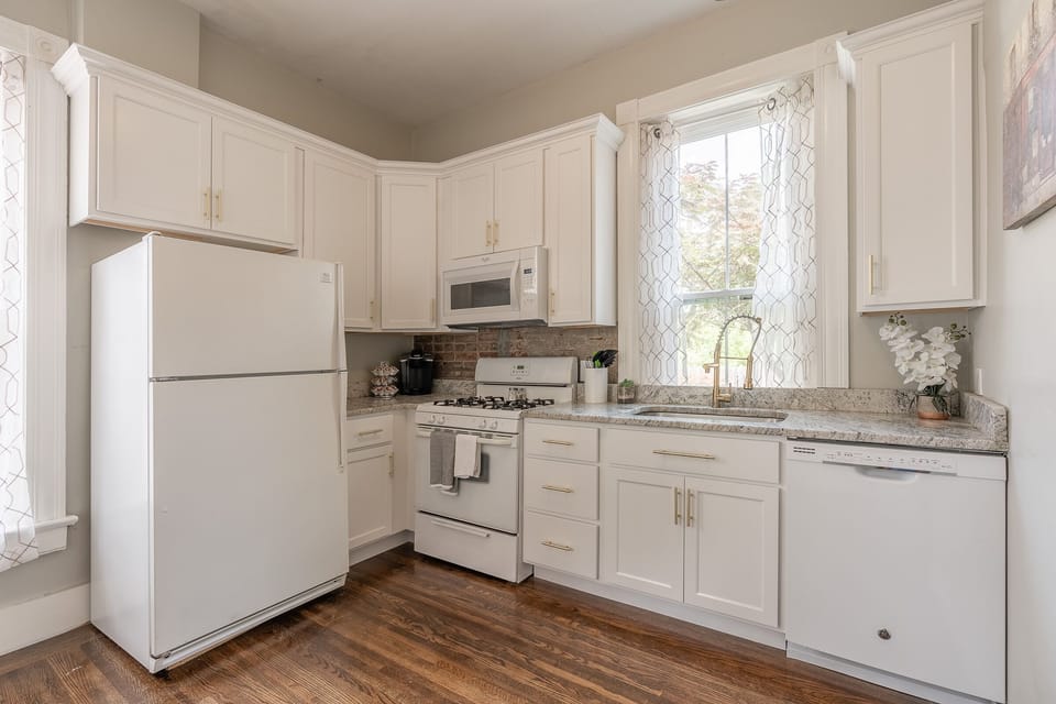 "The details about this house are amazing, even the faucet turns colors!" Ryan