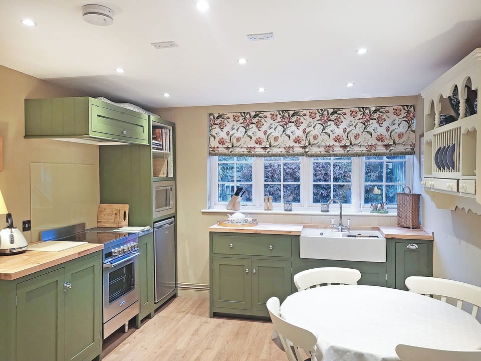 Kitchen/diner | Freshwater Barn, Benenden