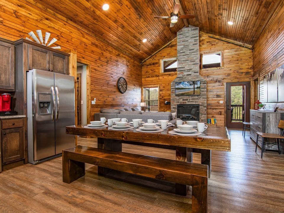 Wonderful open  concept floor plan!