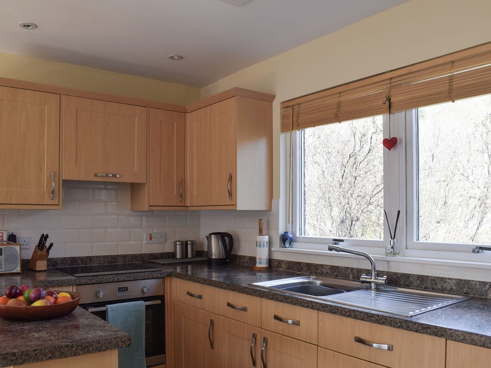 Kitchen | Lochearnside Lodge, St Fillans, near Crieff