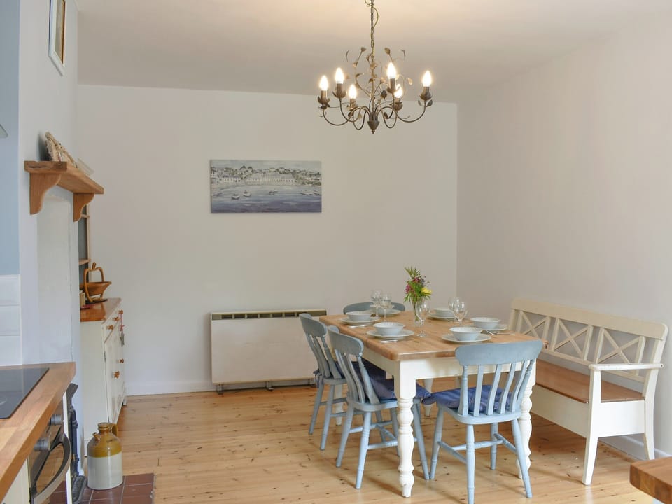 Charming kitchen/ dining room | Elm Cottage, St Lawrence