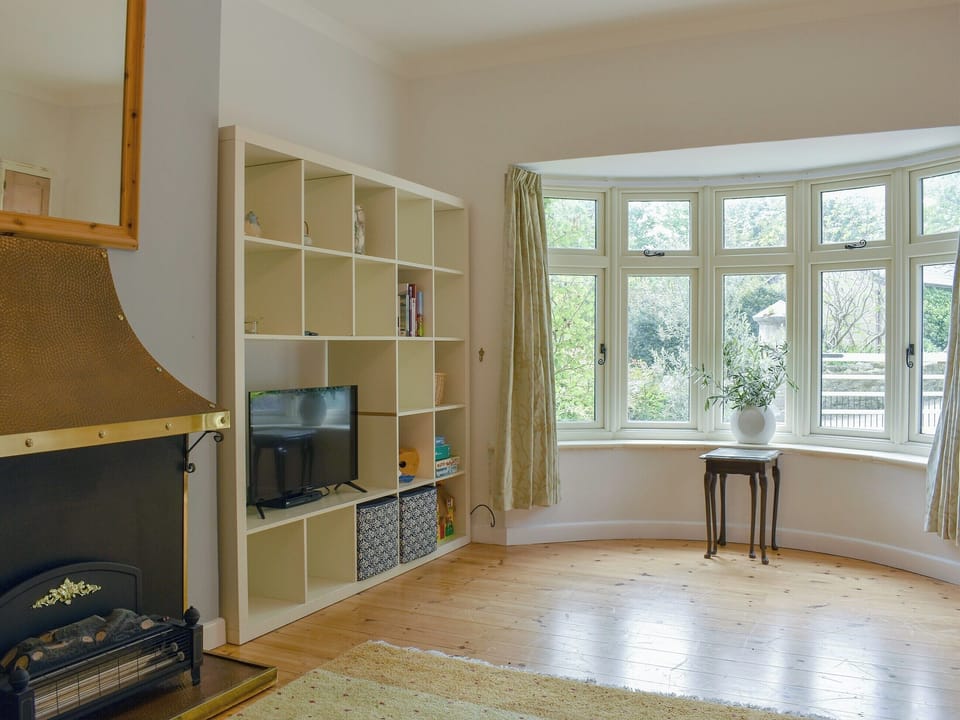 Spacious living room | Elm Cottage, St Lawrence