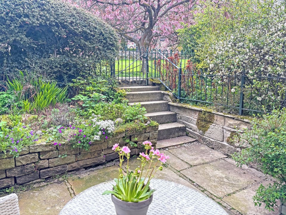 Beautiful peaceful secluded space at the front of Lavender Cottage | Lavender Cottage, Bewerley, near Pateley Bridge