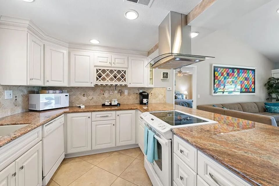 Fully equipped kitchen