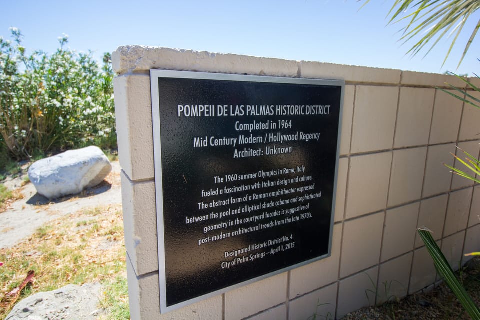 MCM lovers: Pompeii de las Palmas is a recognized historic district. 
