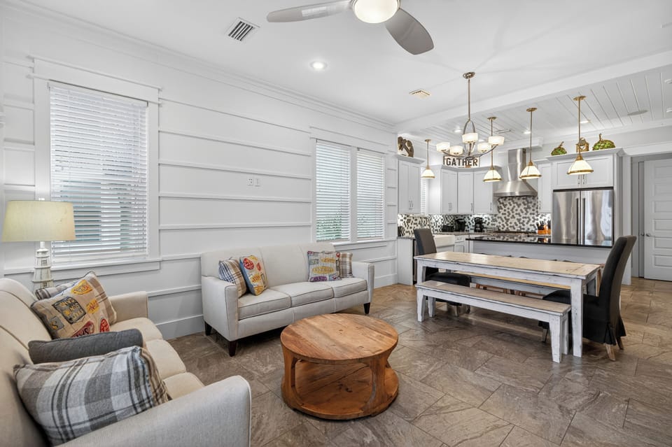 Aqua Paradise - Rosemary Beach - Living Room