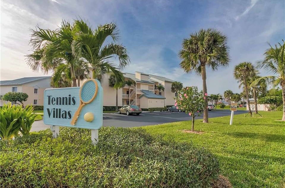 Welcome to Tennis Villas