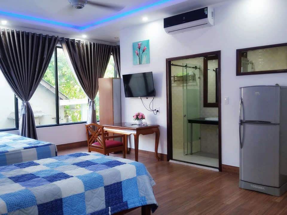 studio with full furnished, private kitchen, bathroom, AC, fridge, hairdryer